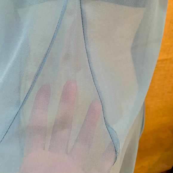 Monoreno Sleeveless Top- Blue - Picture 10 of 12